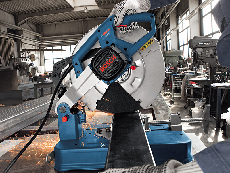 Đặc điểm nổi bật của máy cắt sắt cầm tay Bosch GCO 2